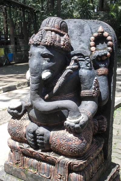 Hindu God Statue Ganesha Hard Rock Stone — Stock Photo, Image