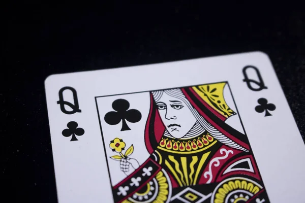 Tarjeta Poker Reina Sobre Fondo Negro Oscuro — Foto de Stock