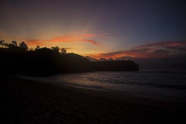 Vista Panorámica Playa Balinesa Con Cielo Nublado Atardecer — Foto de Stock