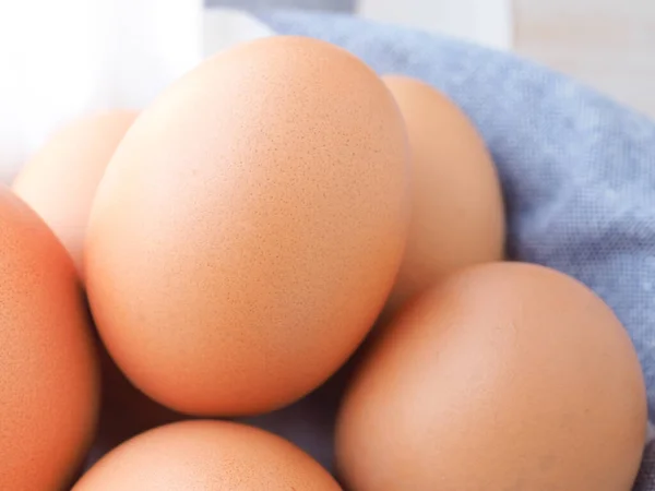 Закрыть Свежие Органические Яйца Корзине Высокий Уровень Белка Витаминов Концепция — стоковое фото