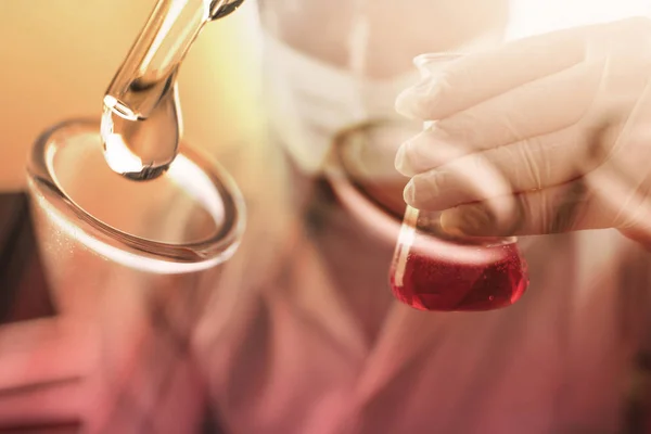 Close Medical Glassware Chemical Drop Man Research Scientist Holding Test — Stock Photo, Image