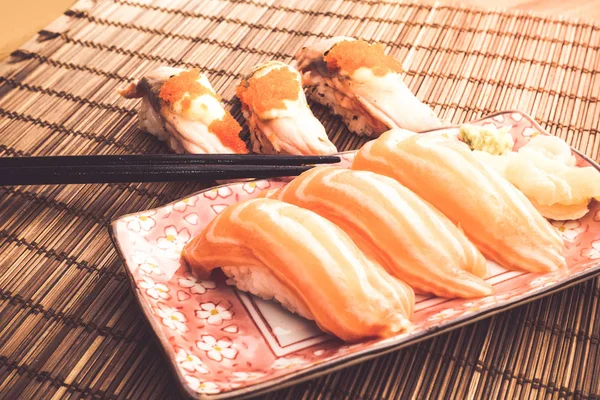 Bambusz Mat Lazac Sushi — Stock Fotó