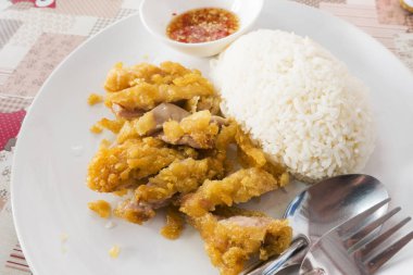 Çıtır kızarmış tavuk pilav