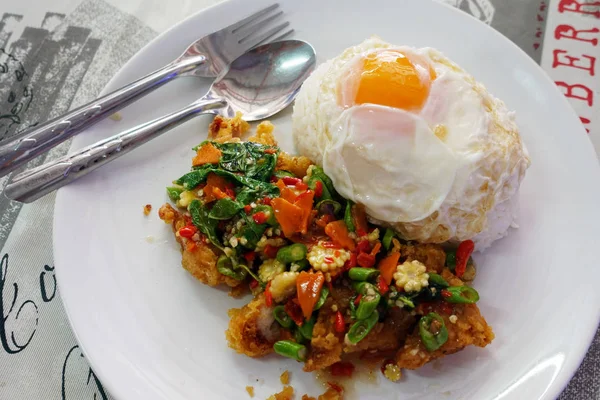 Fried Chicken Spicy Sauce Fried Egg — Stock Photo, Image