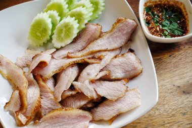  Tayland ızgara domuz                              