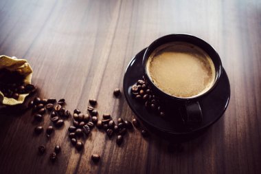 Kahve, kahve çekirdekleri ile