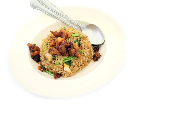 Arroz Frito Com Carne Porco Picante Fundo Branco — Fotografia de Stock