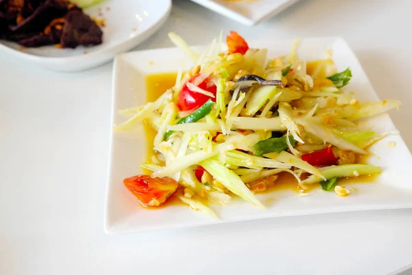 Grön Papaya Sallad Bordet — Stockfoto