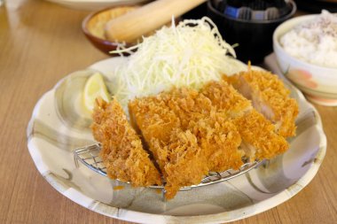 Domuz pirzola Tonkatsu ayarla.