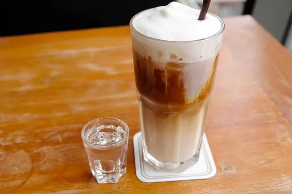 Café Gelado Mesa Madeira — Fotografia de Stock