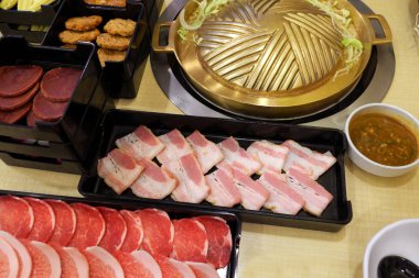 Lezzetli Asya domuz eti ızgara 