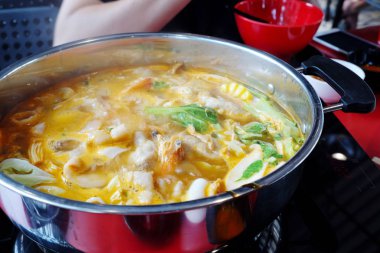 Lezzetli Asya güveç