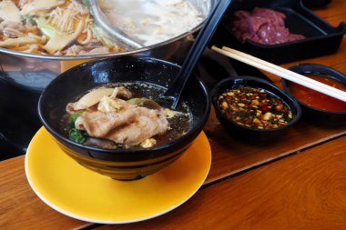 Lezzetli Asya güveç