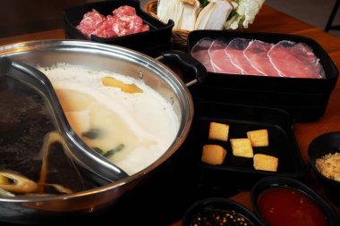 Lezzetli Asya güveç