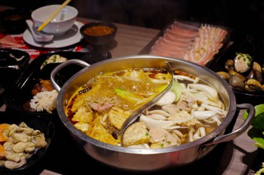 Çin güveç, görünümü kadar yakın