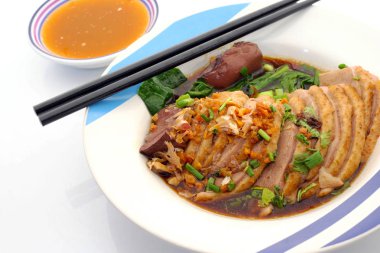 Kale, plaka ile buharda ördek