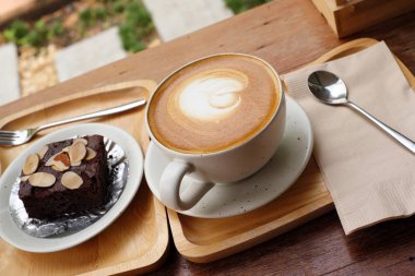 Latte Kahve sanat ahşap masa