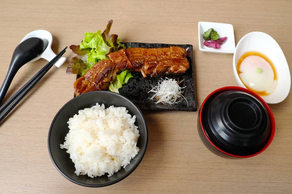 Βρασμένο Χοιρινό Κρέας Σάλτσα Σόγιας Στην Ιαπωνία — Φωτογραφία Αρχείου
