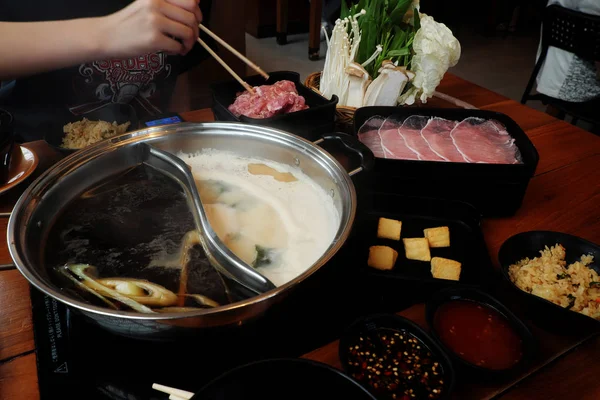 Lezzetli Asya güveç