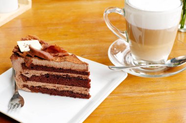 Tatlı çikolatalı kek parçası