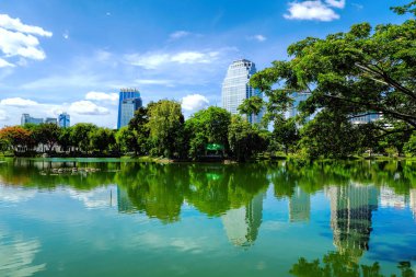 Yansımalar su park Bangkok.