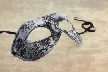 Festival süslü maske görünümünü kapat