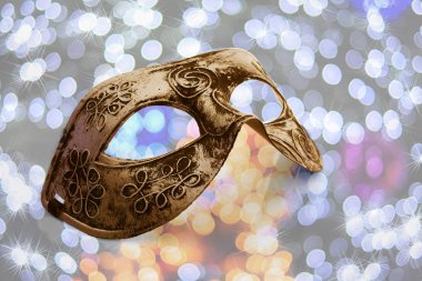 Festival süslü maske görünümünü kapat