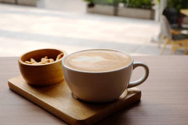 Caffè Tazza Bianca Tavolo Legno — Foto Stock