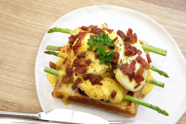 Waffles Ham Keju Dan Telur — Stok Foto