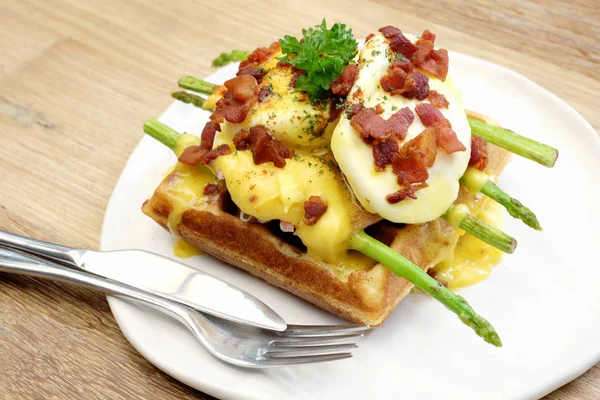 Waffles Ham Keju Dan Telur — Stok Foto