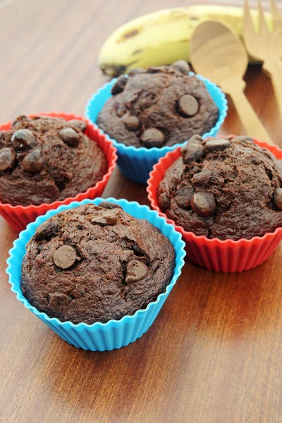 Schokoladen Bananen Cupcakes Auf Holztisch — Stockfoto