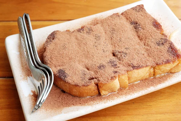 Toast Cocoa Powder White Plate — Stock Photo, Image