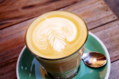 Aromatik latte kahve