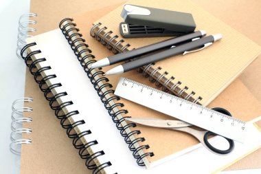 Ofis Kırtasiye görünümü tablo kadar kapatın