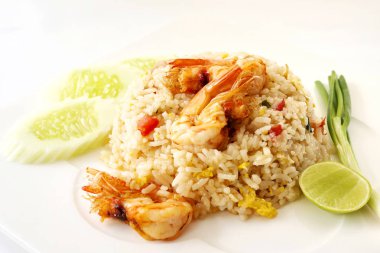 lezzetli karides kızarmış pilav