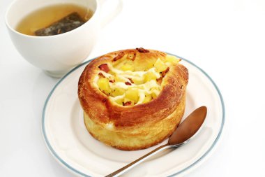 Ekmek ve peynir, tatlı patates