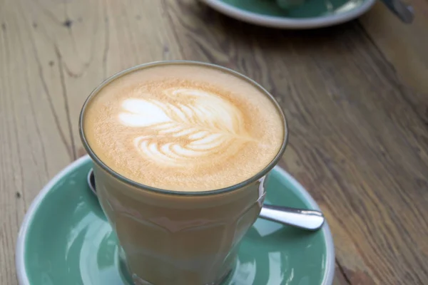 Gorące Latte Szklanki — Zdjęcie stockowe