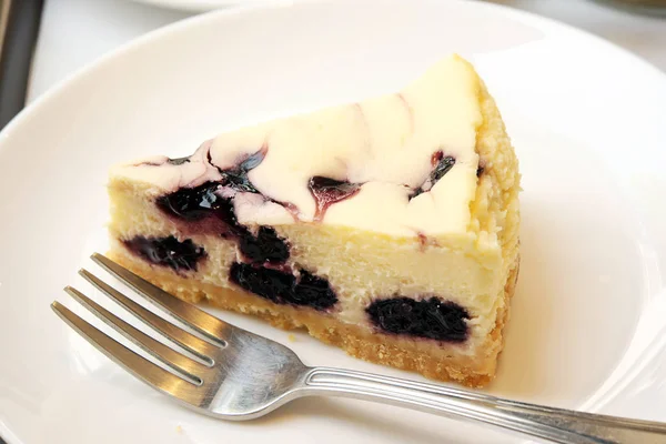 Delicious Sweet Blueberry Cheesecake — Stock Photo, Image