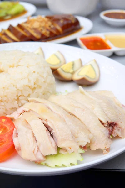 Вкусный Айнанский Куриный Рис — стоковое фото