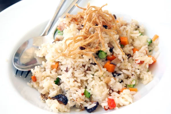 Вкусный Вегетарианский Жареный Рис Крупным Планом — стоковое фото