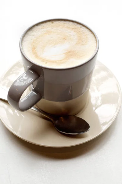 Filiżankę Gorące Latte Zbliżenie — Zdjęcie stockowe