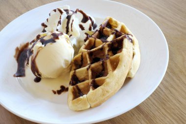 Lezzetli waffle ve dondurma