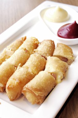 Lezzetli kızarmış Çin böreği