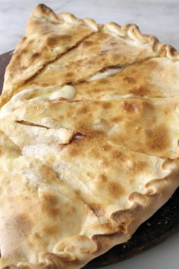 Rustica pizza jambon peynir