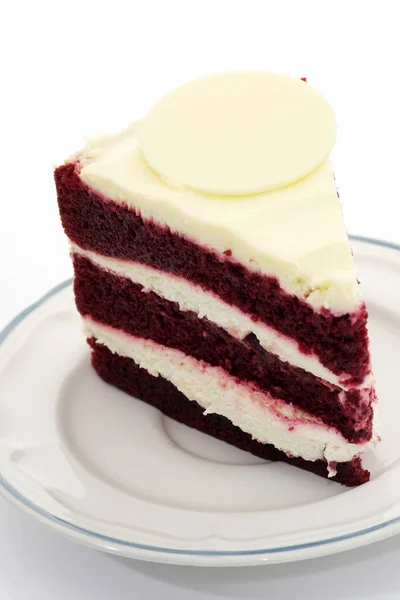一块美味的红色天鹅绒蛋糕 — 图库照片
