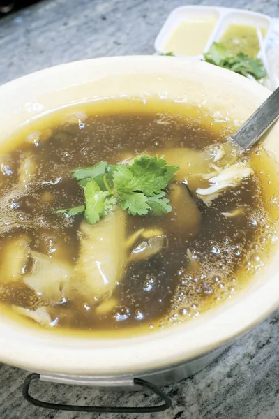 Köstliche Haifischflossensuppe — Stockfoto