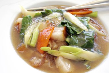 lezzetli Tay Fried Noodle