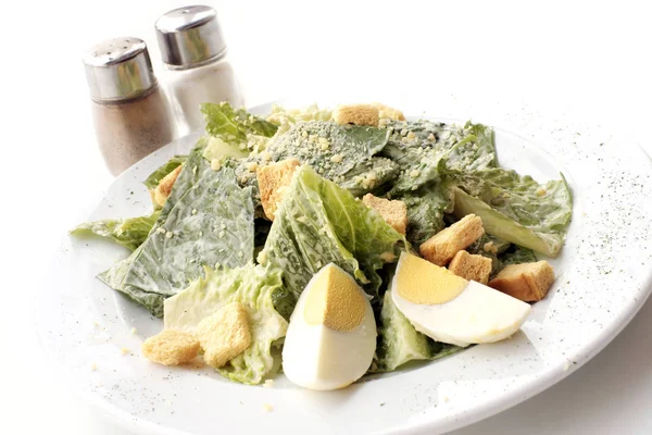 Deliciosa Salada Caesar Prato — Fotografia de Stock