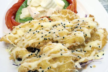 Kızarmış karides salata krem