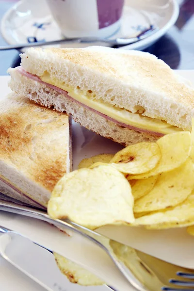 Queijo Presunto Sanduíche Com Café — Fotografia de Stock